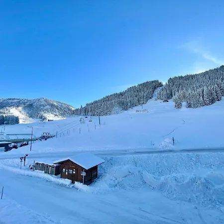 Neuf Sur Les Pistes Avec Parking Et Wifi - Fr-1-505-190 Apartment Notre-Dame-de-Bellecombe